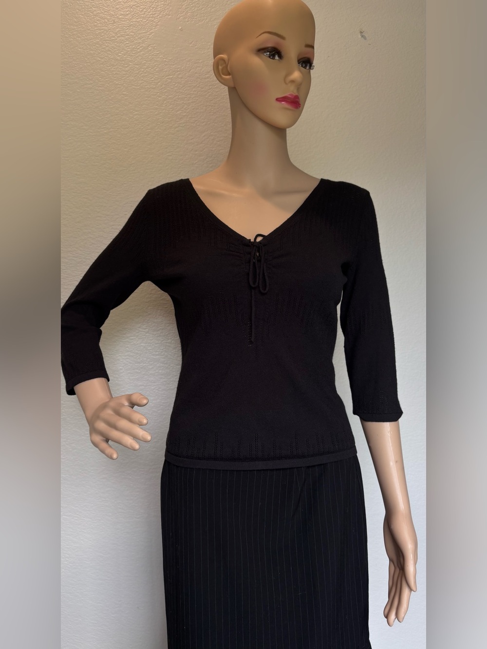 Express Black V-Neck Tie-Front Knit Textured Top stretch 3/4 sleeves Small - Picture 8 of 12